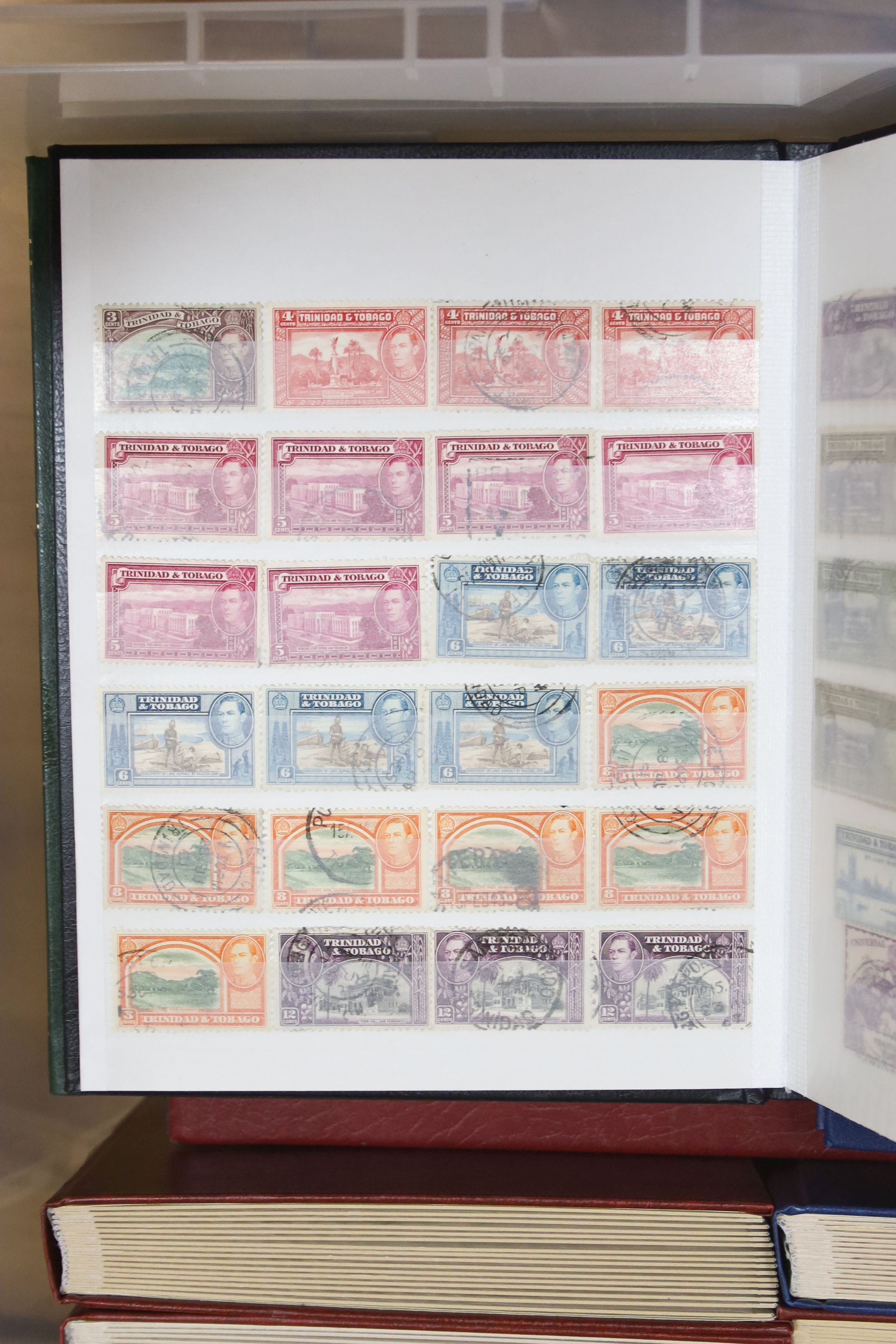 20 albums, stock books. Australia from 1913. Kangaroos - modern, Canada from 1868, Bermuda, Jamaica, South America